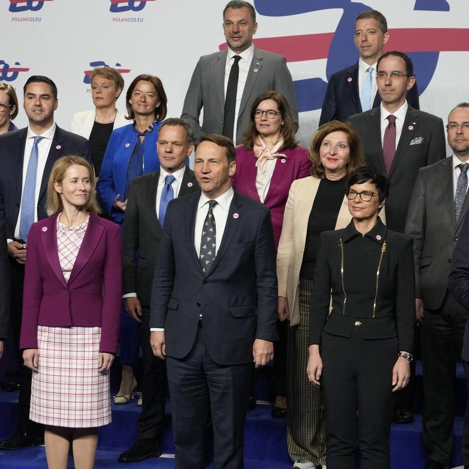 The EU will hold talks later this month on reviewing ties with Israel as concern mounts over Gaza